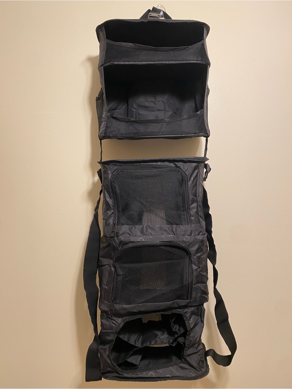 SOLGAARD  THE CHECK IN CLOSET Black Hanging Travel Organizer for Suitcase - Picture 2 of 5